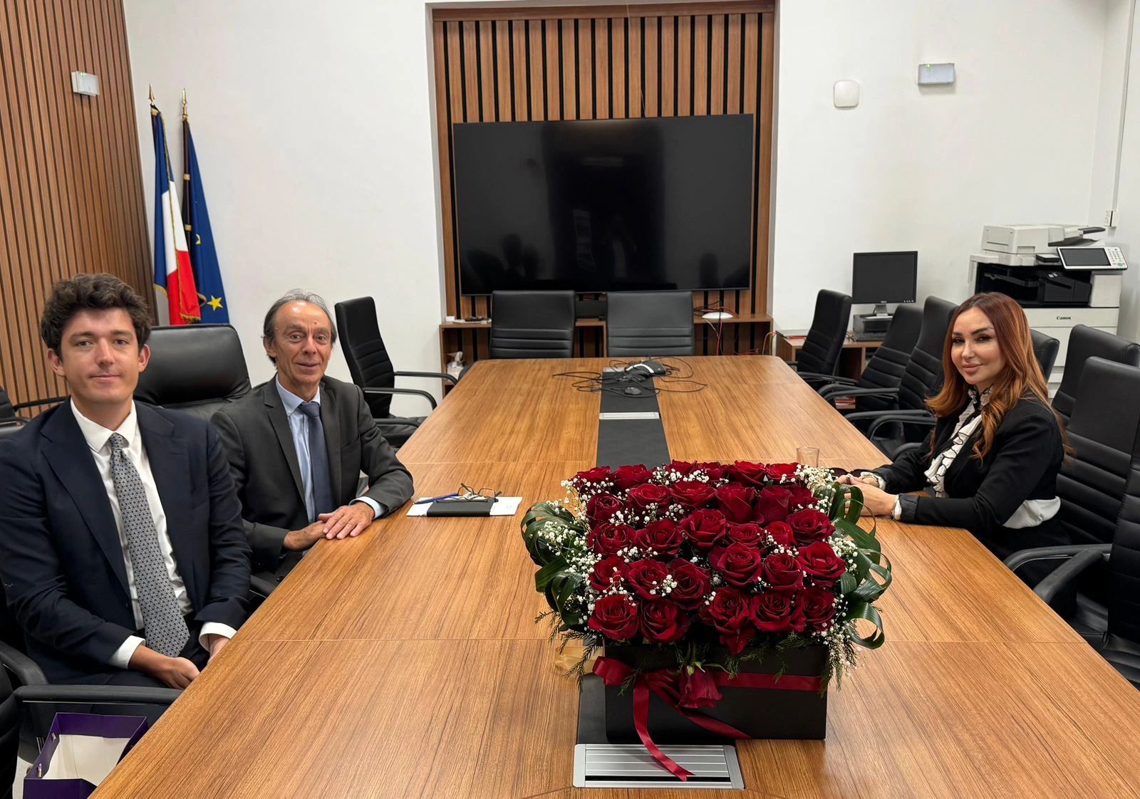Strategic Meeting at the French Embassy to Advance Iraqi–French Economic Cooperation