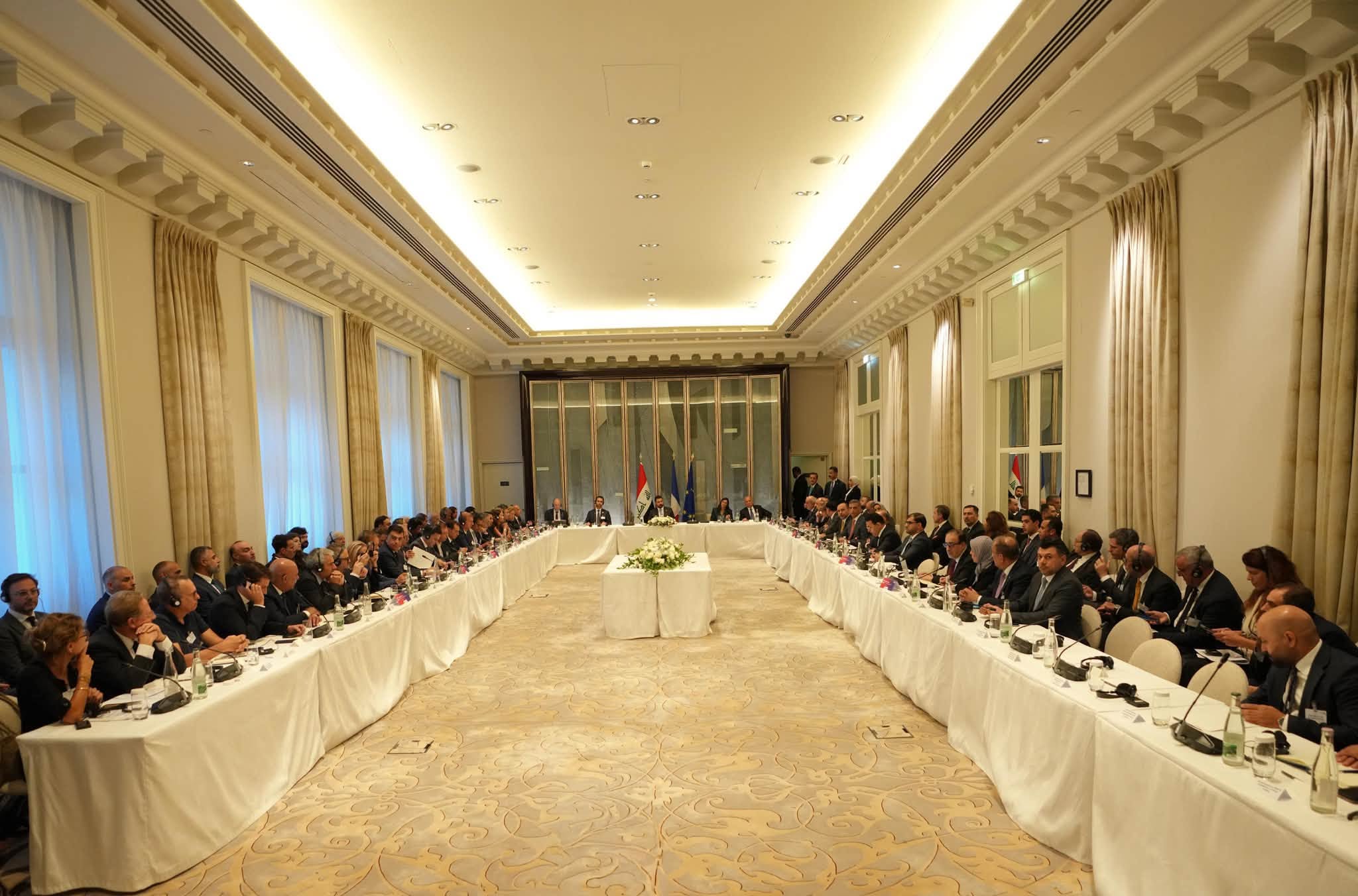 Prime Minister Meets Major French Companies